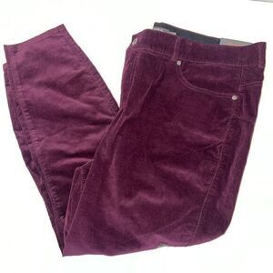 Torrid‎ Bombshell Skinny Pants Women's 26R Purple Corduroy Stretch Waistband-New